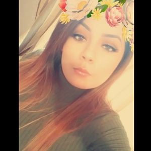 Meet your Posher, Liz